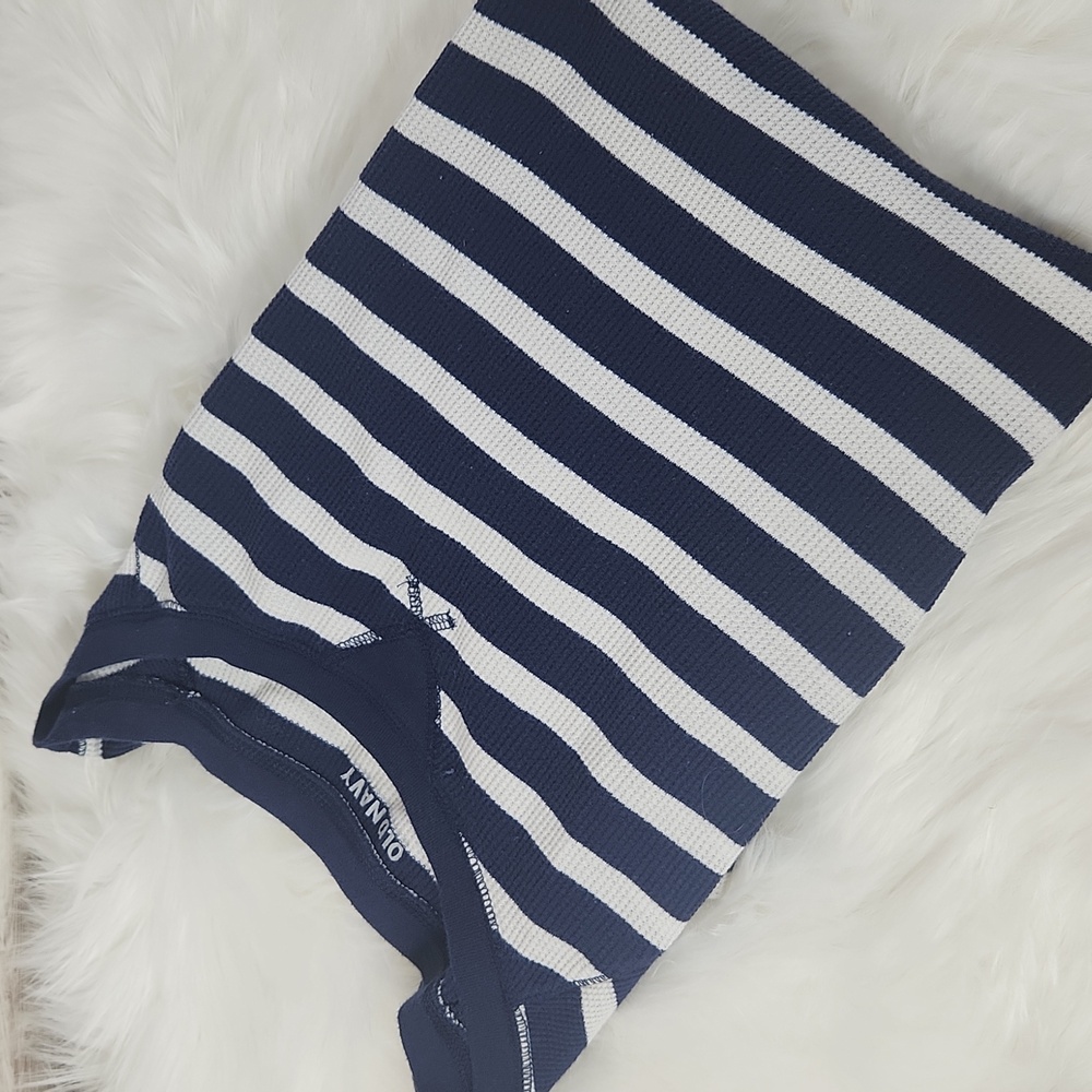 Old Navy, Woman's Striped Navy and White Pullover - Picture 4 of 4